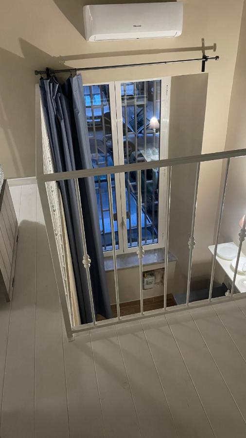 Sottosopra Apartment Наполи Екстериор снимка
