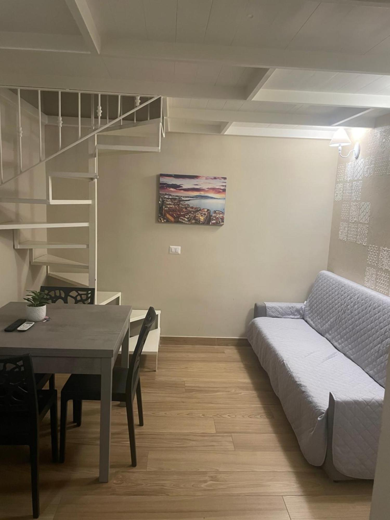 Sottosopra Apartment Наполи Екстериор снимка